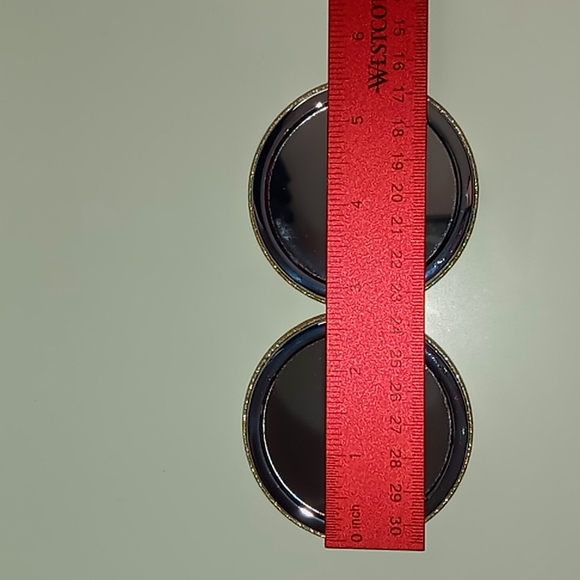 Gold Compact Mirror - Picture 7 of 7